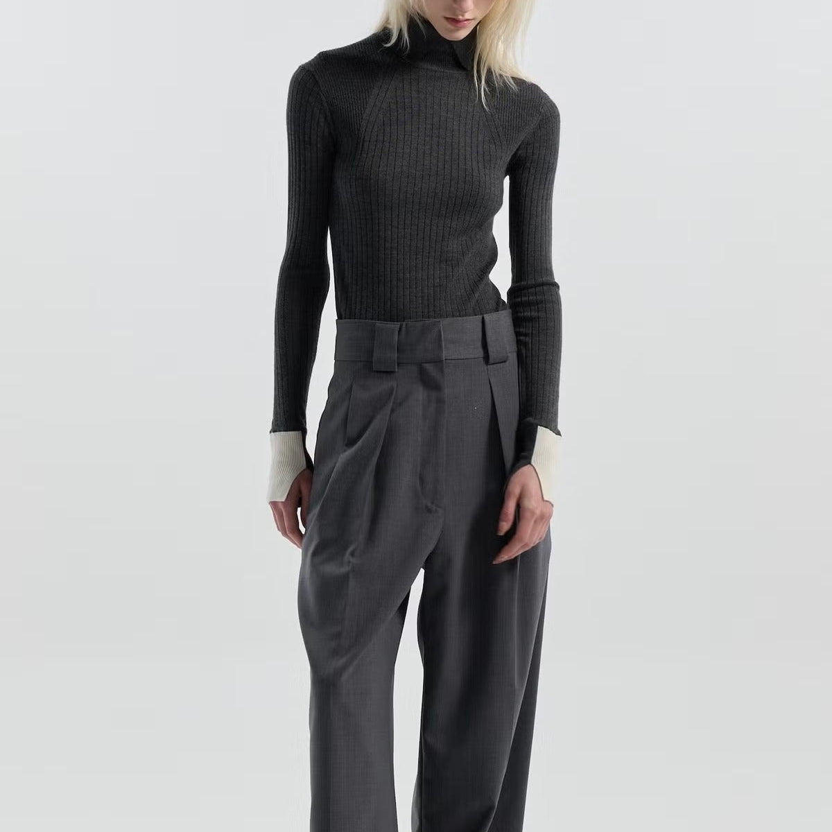 15.5μ WOOL / TURTLENECK KNIT