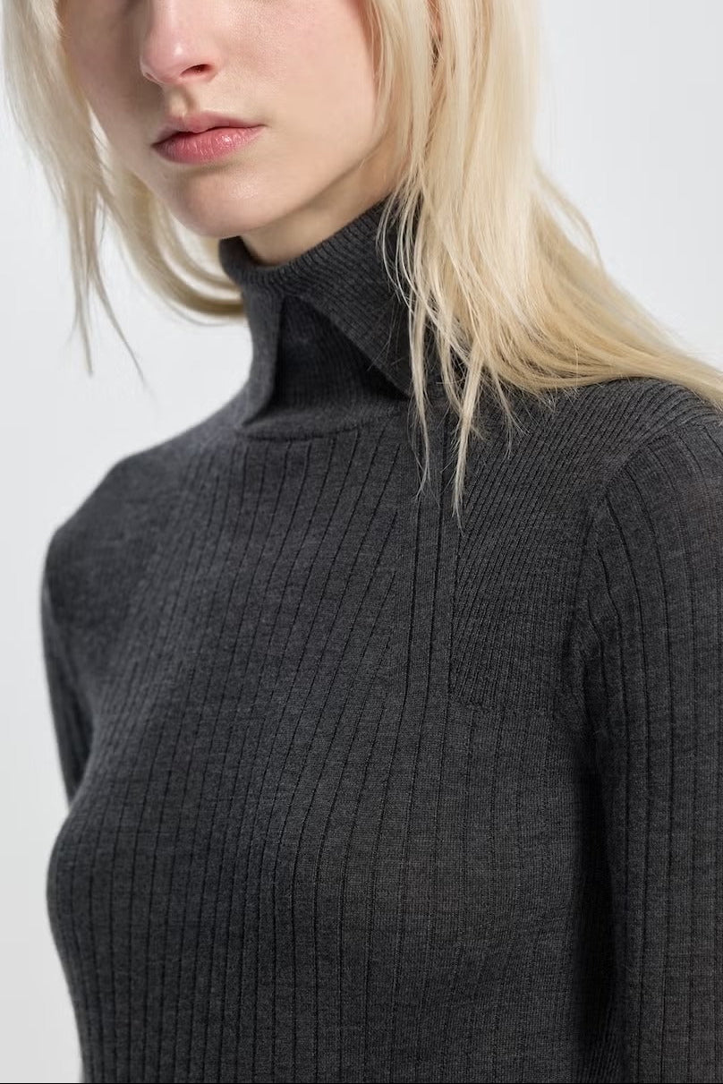 15.5μ WOOL / TURTLENECK KNIT