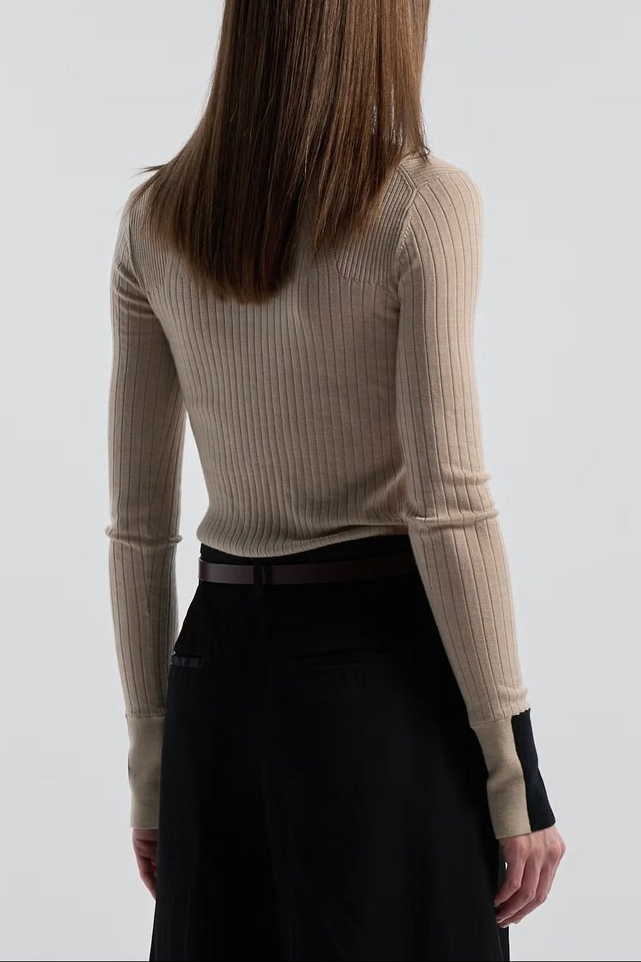 15.5μ WOOL / TURTLENECK KNIT