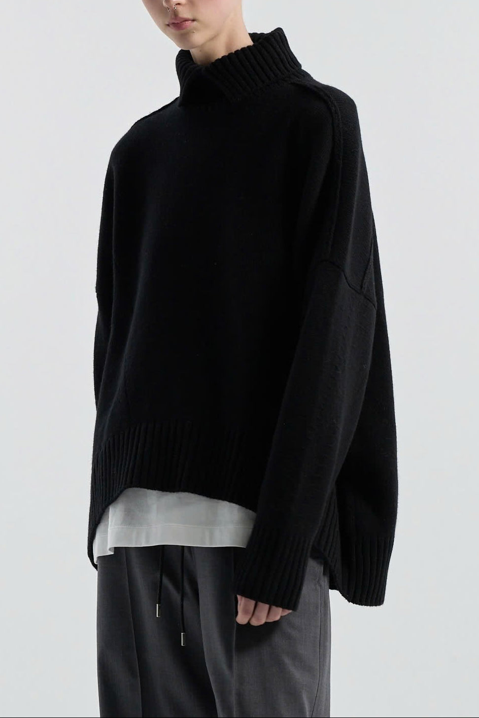 OVERSIZE TURTLENECK KNIT