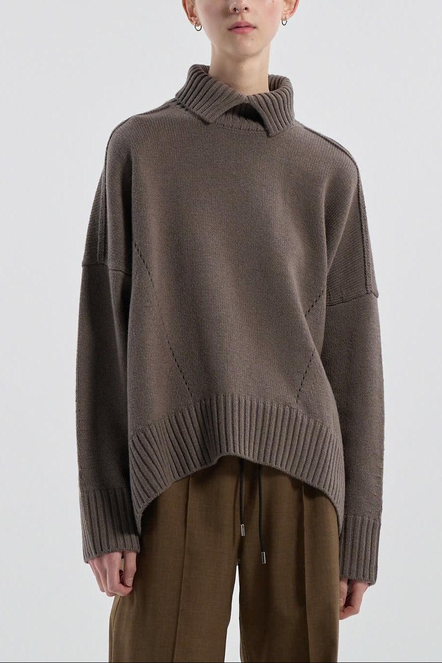 OVERSIZE TURTLENECK KNIT