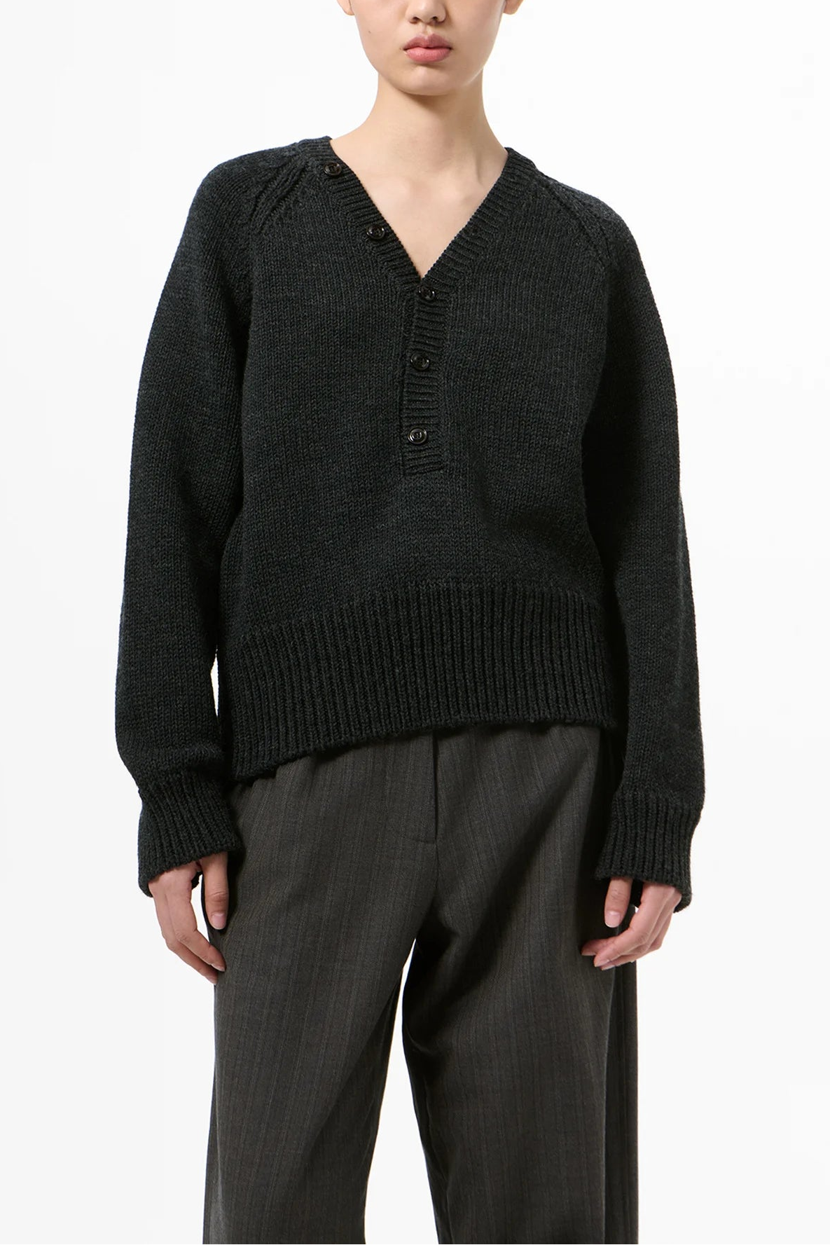COUNTRY HENLEY