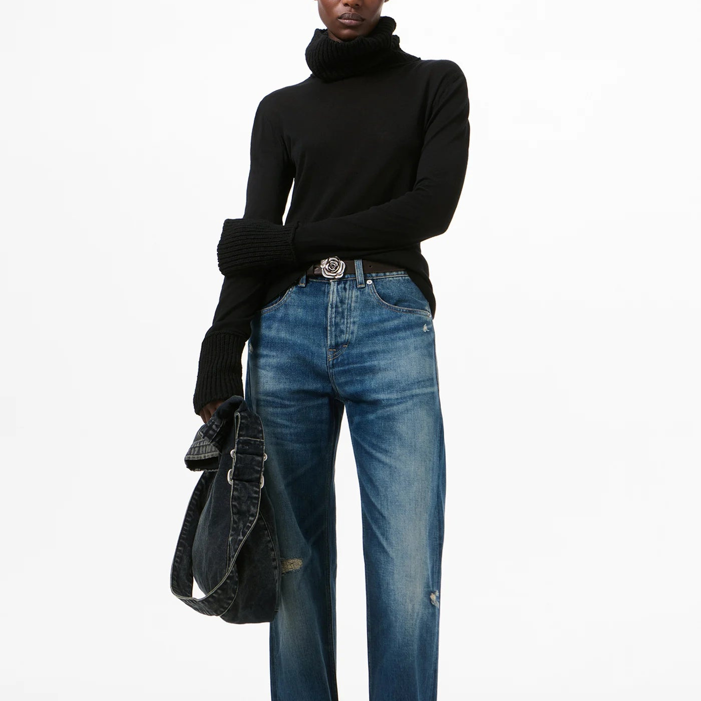 INVERSE TURTLENECK