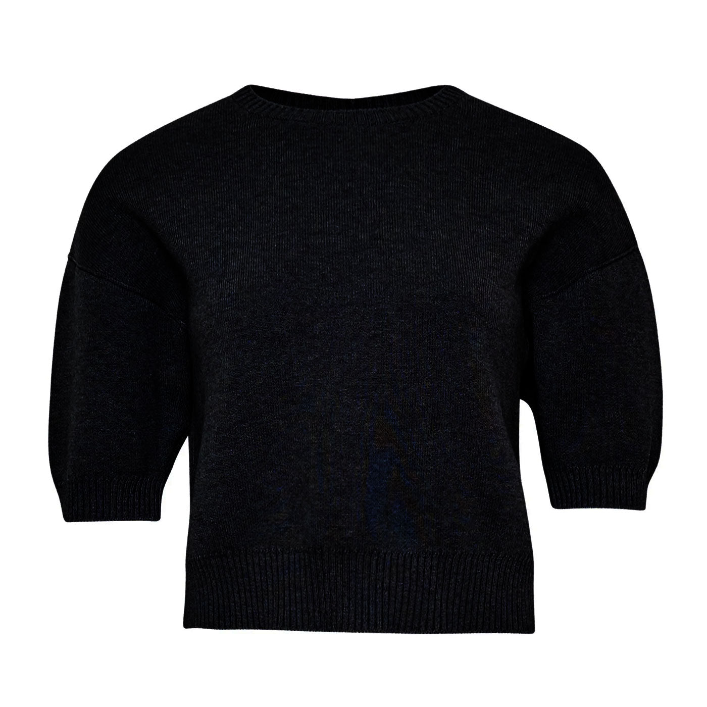Three-quarter sleeve shirt