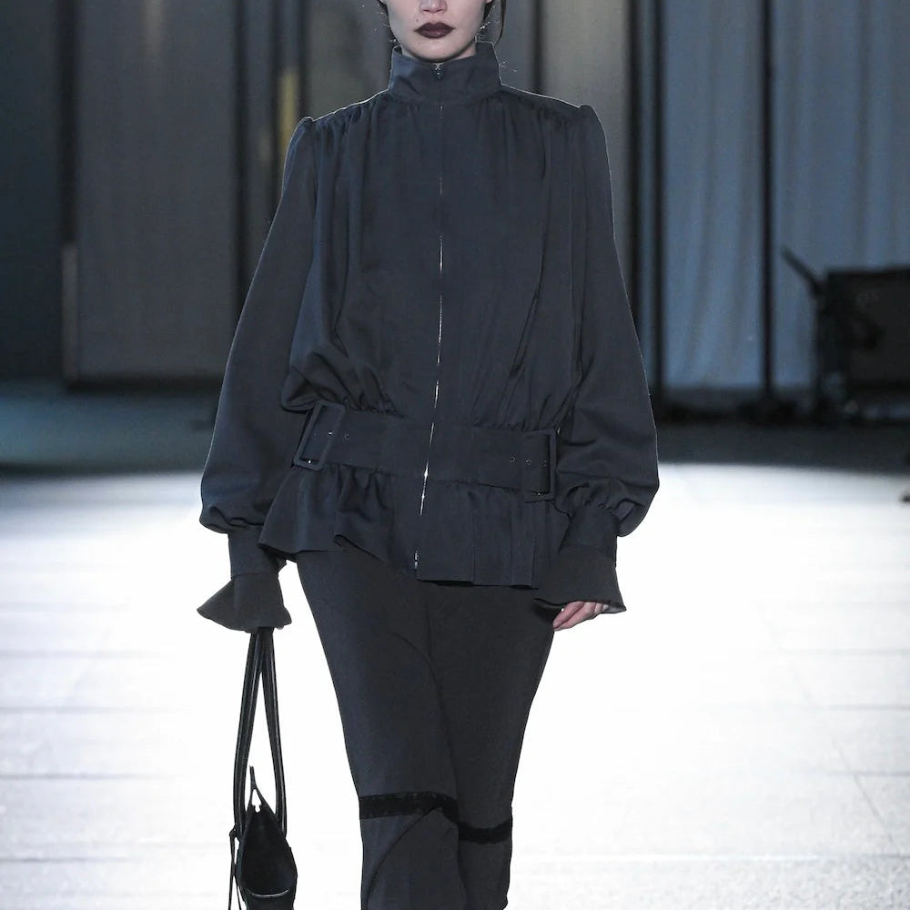 FINE WOOL SUITING GATHERED BELTED BLOUSON