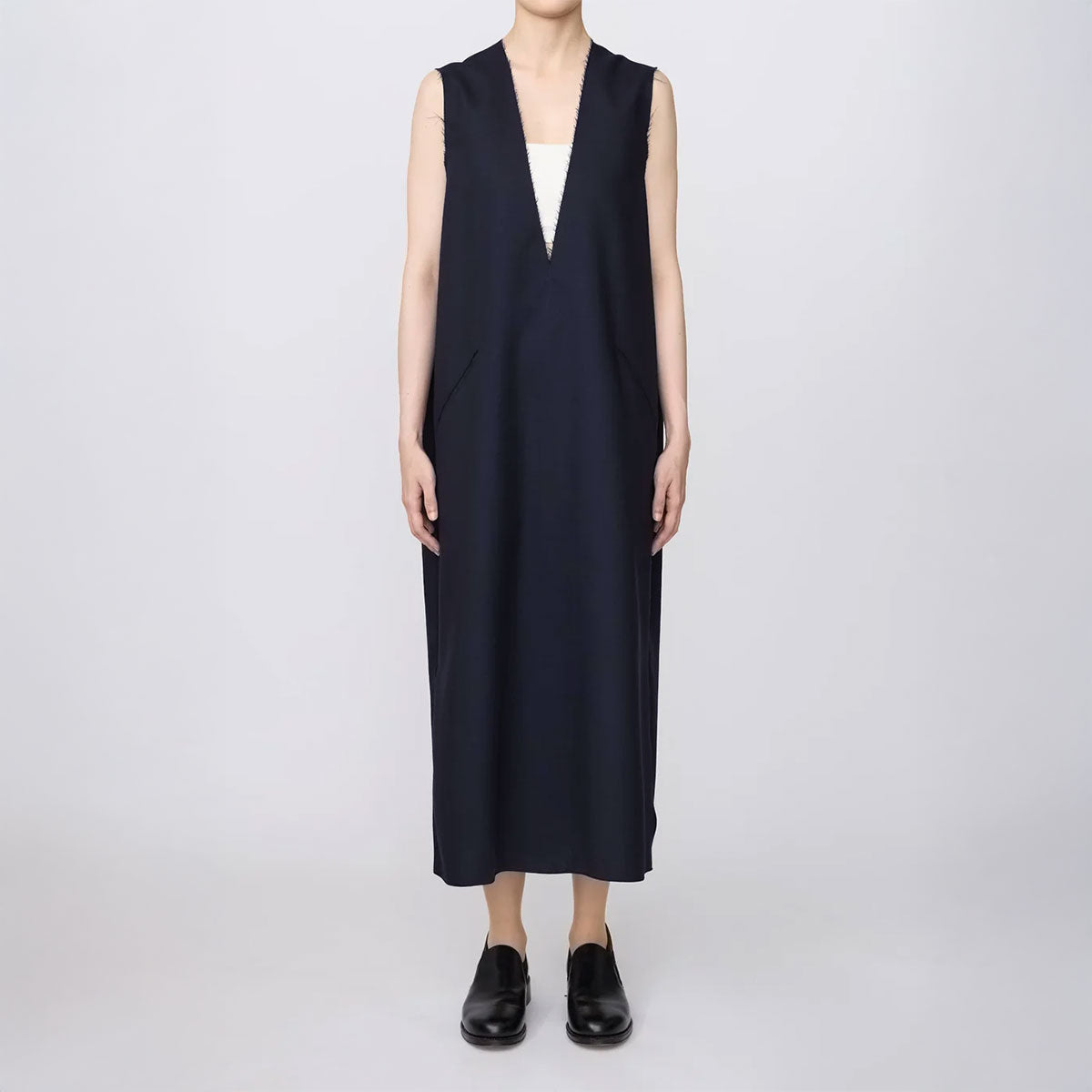 SLIT NECK SLEEVELESS DRESS