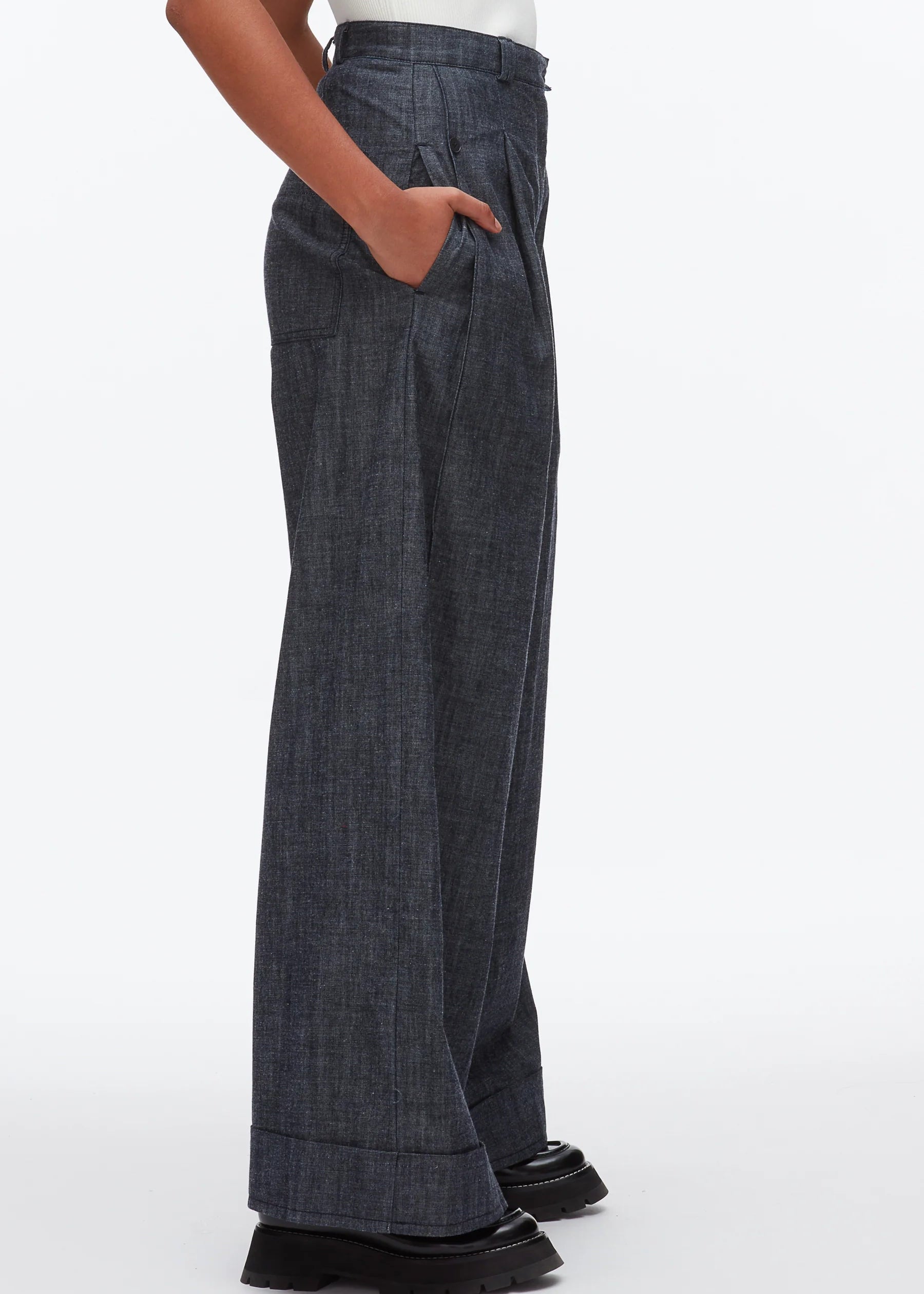 Double Pleat Wide Leg Pant