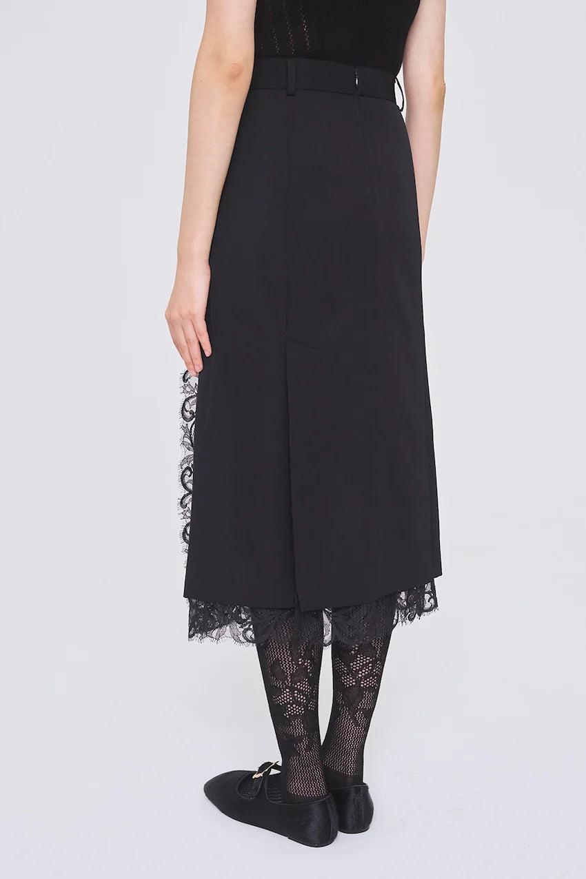 FINE WOOL PLEATED SKIRT WITH LACE TRIM