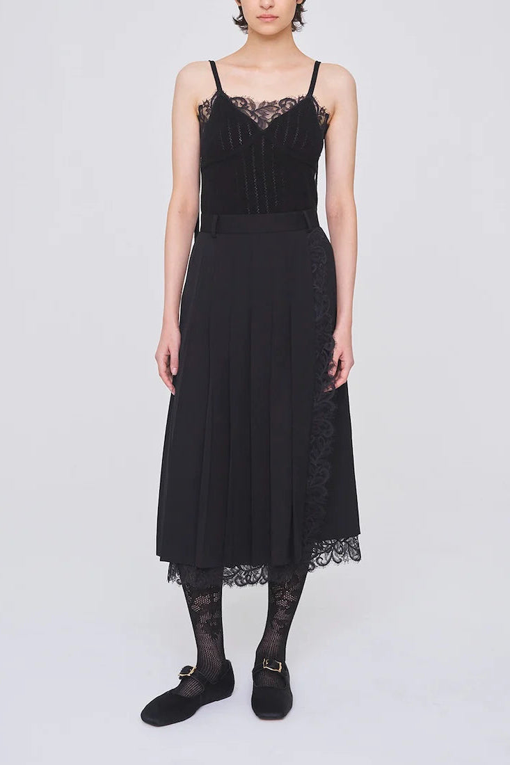FINE WOOL PLEATED SKIRT WITH LACE TRIM