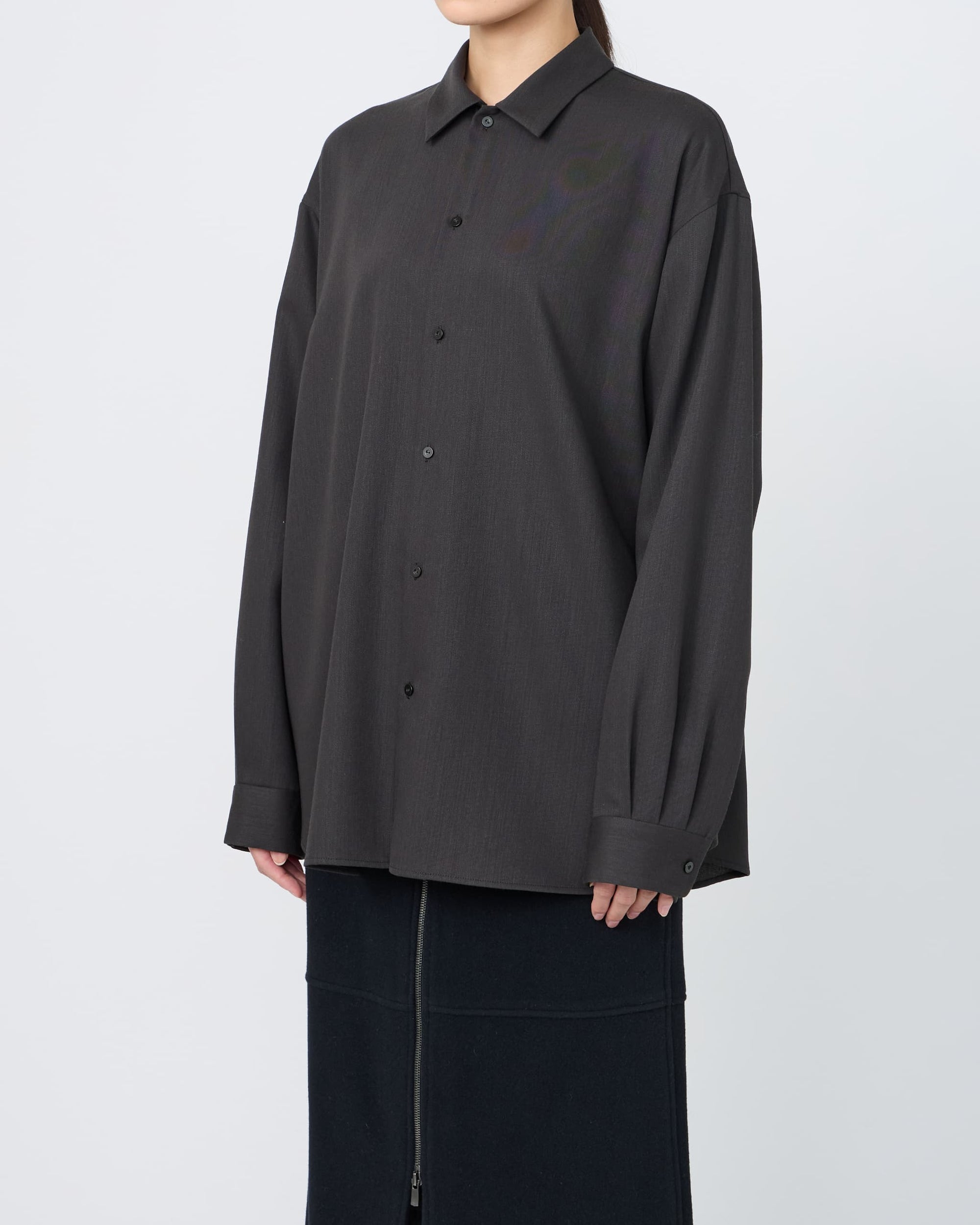 SMALL-COLLAR RELAXED SHIRT