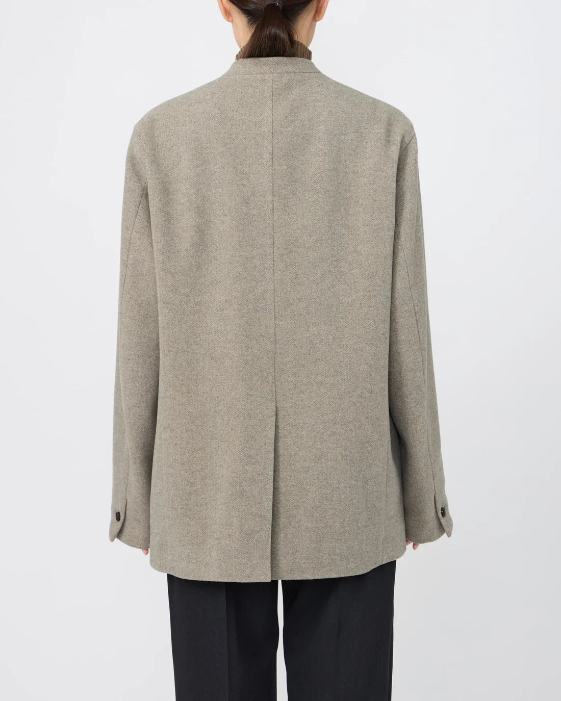 NO-COLLAR JACKET