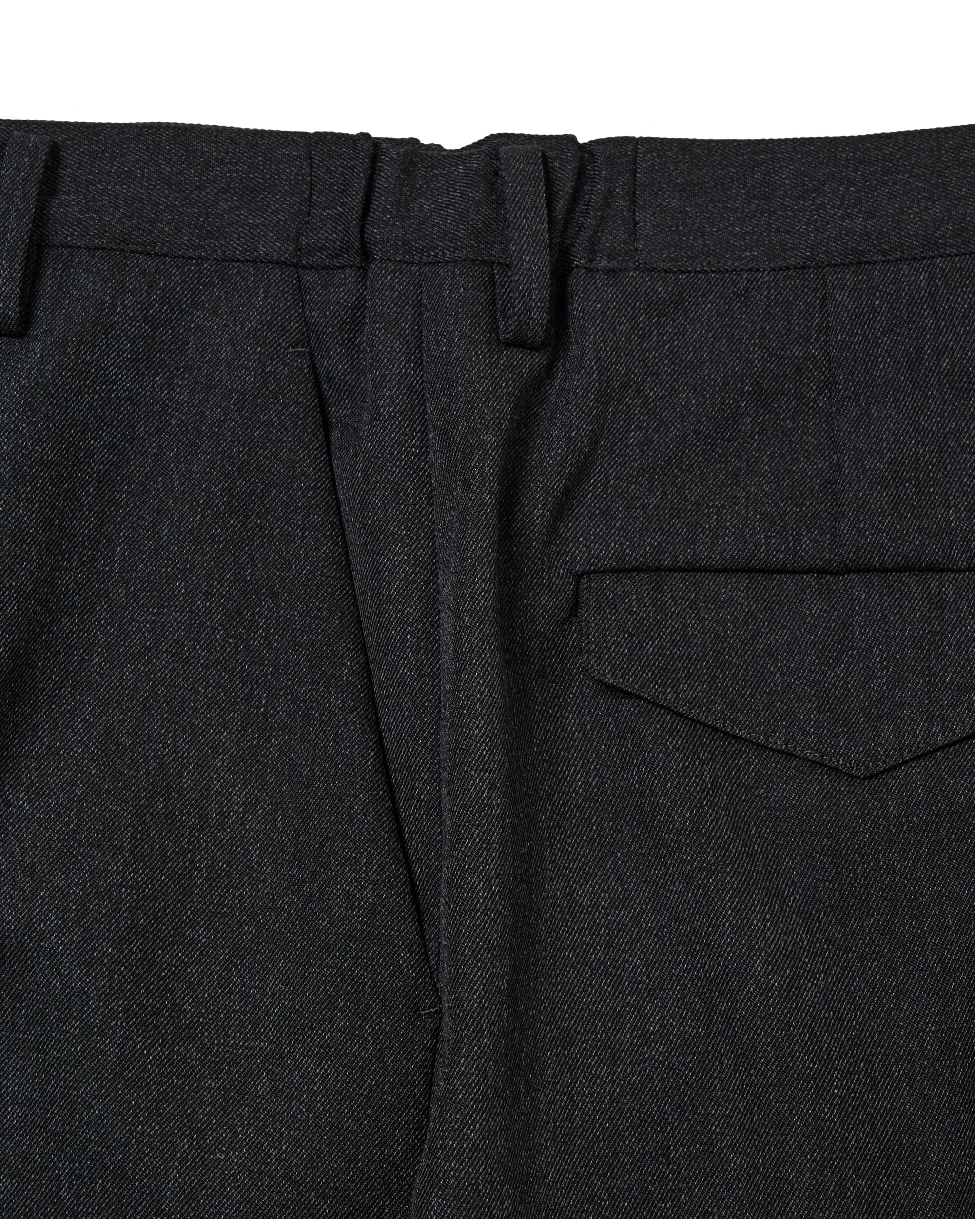 ONE-TUCK BAGGY TROUSERS