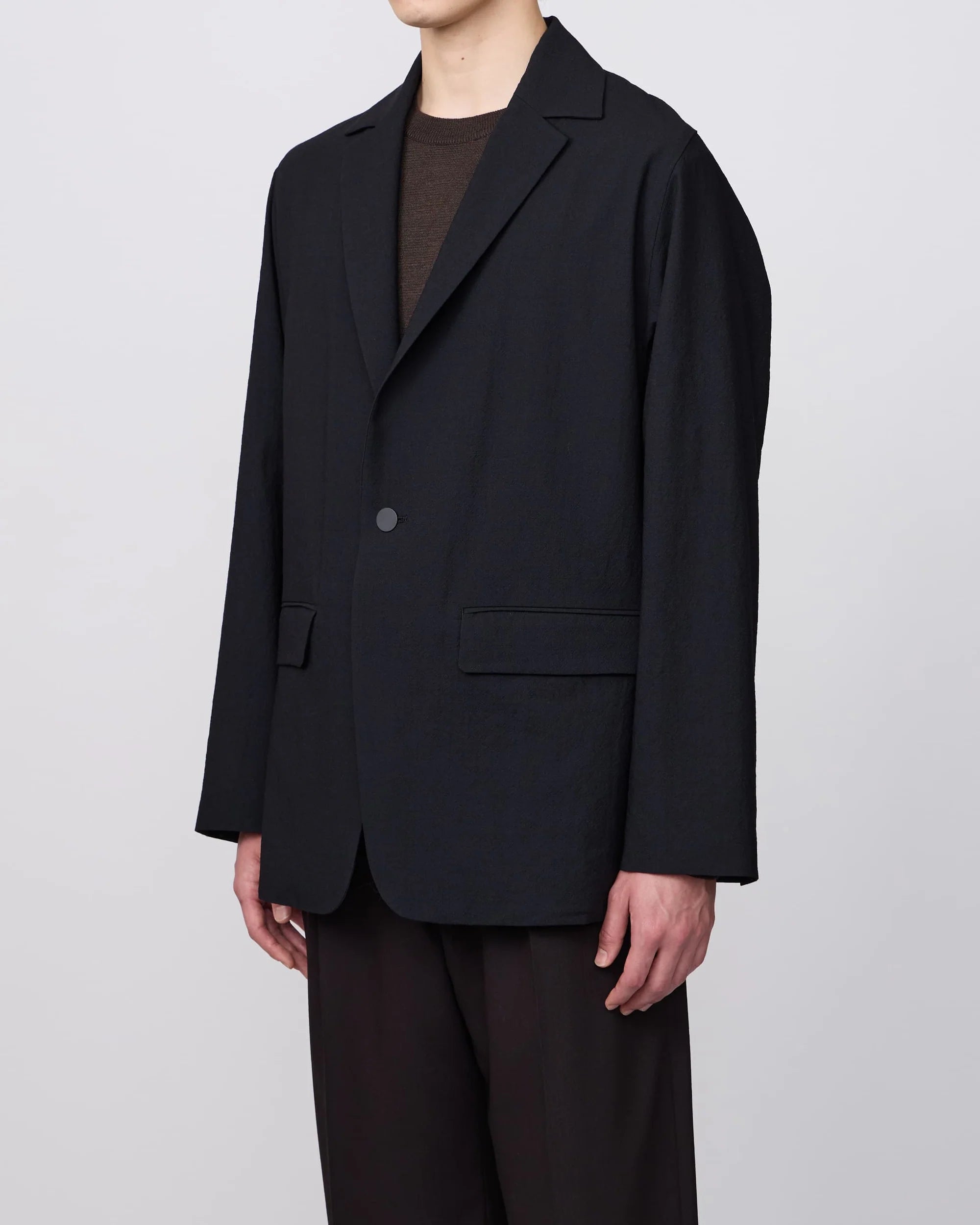 RELAXED SHOULDER JACKET