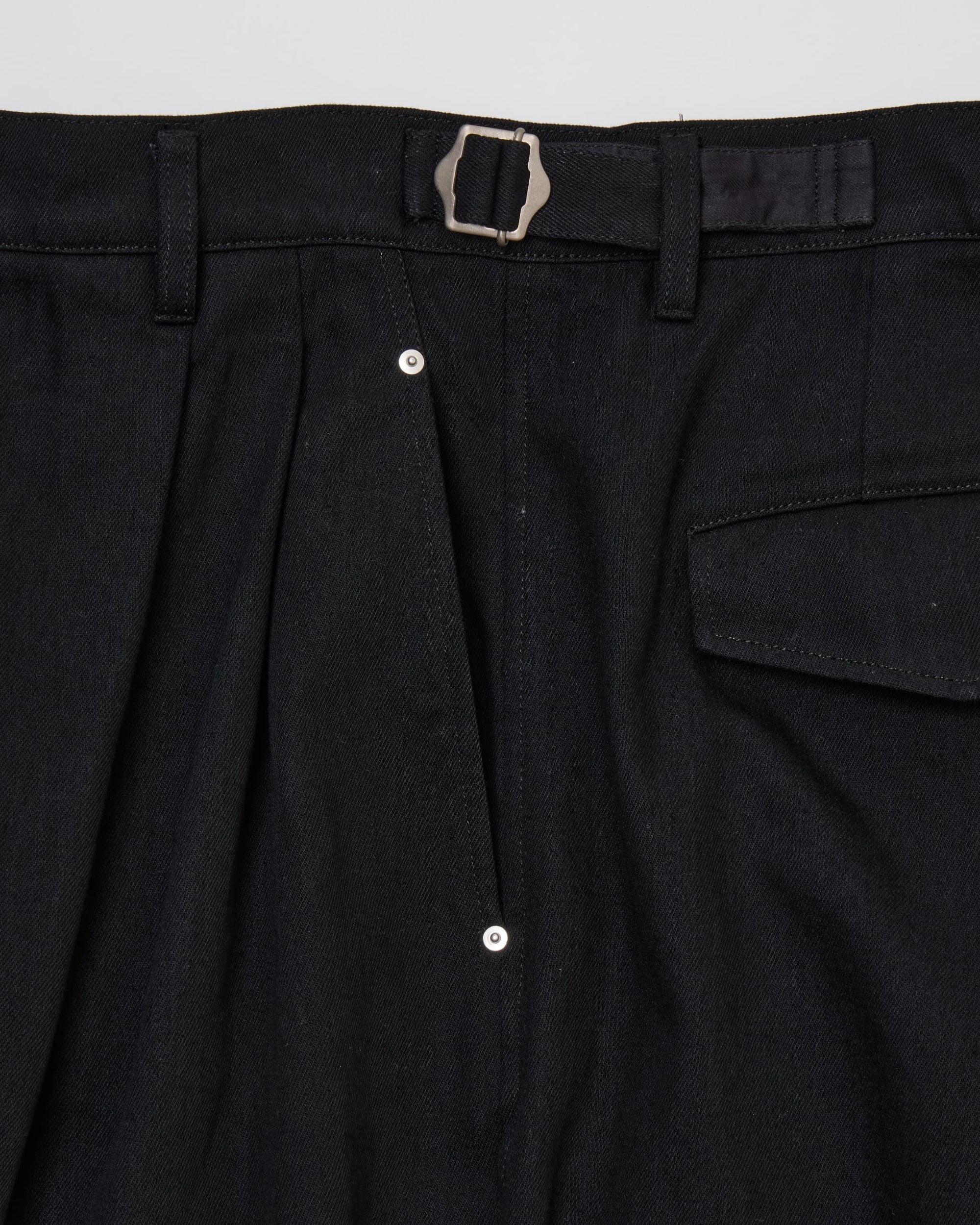 TWO TUCKS BUGGY PANTS