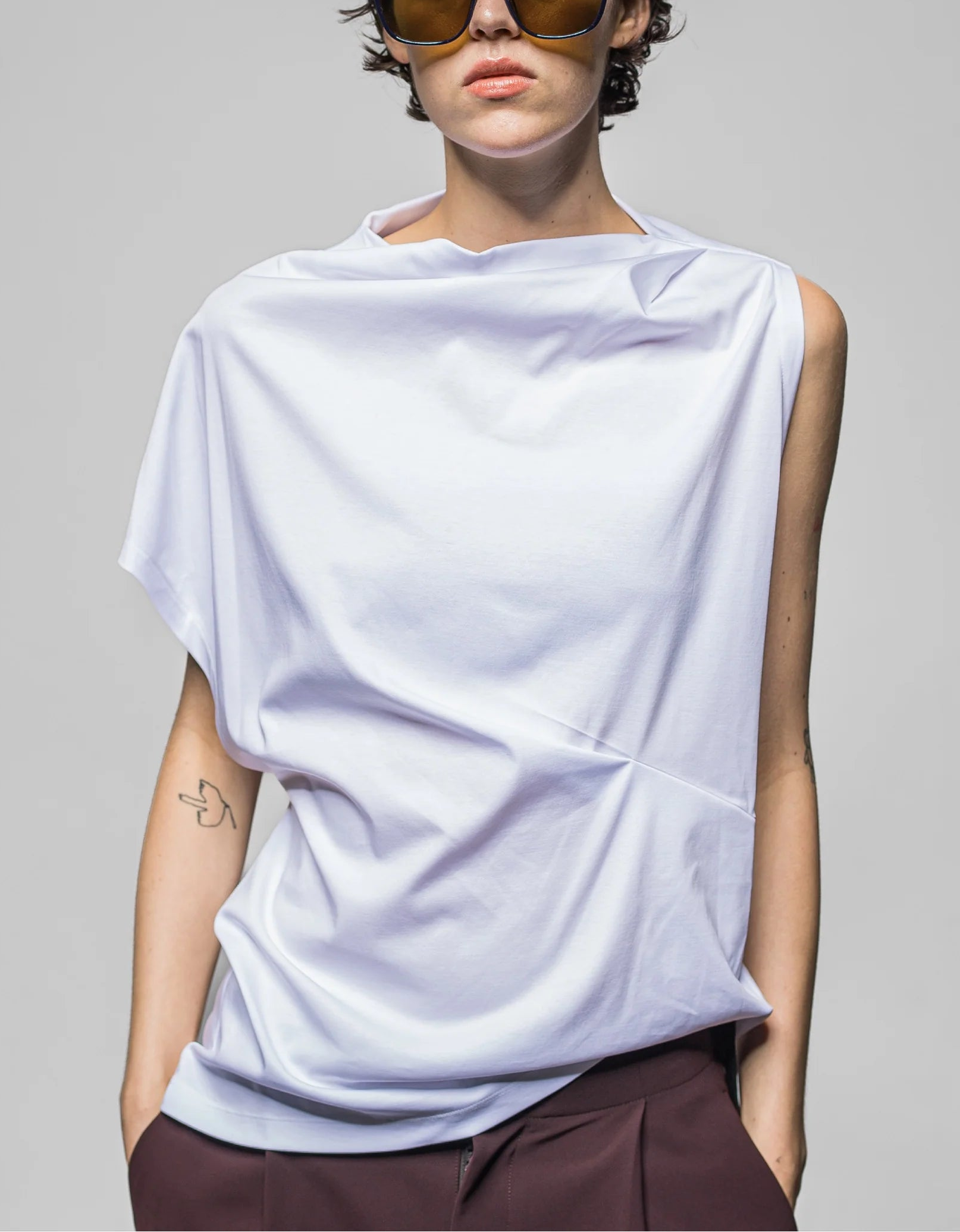 Twisted jersey top