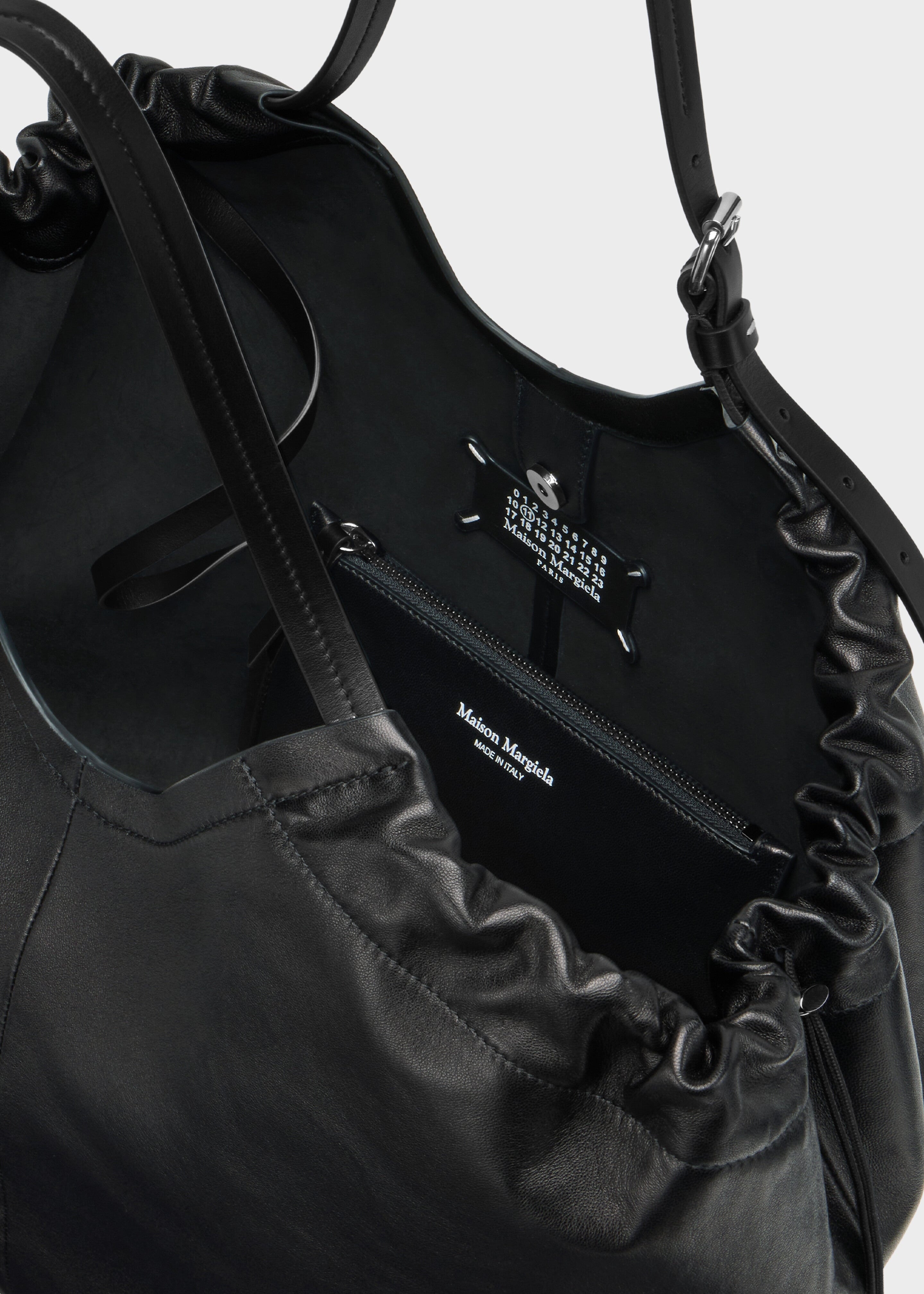 MM6 maison margiela ドローストリングバッグ　ブラック Maison Margiela（メゾン マルジェラ）| ドローストリング バッグ