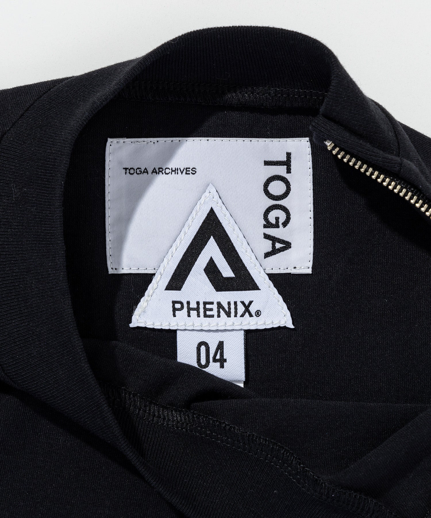 TOGA - T-SHIRTS, TYPE P-003 / WRAP SLEEVE BELTED TEE