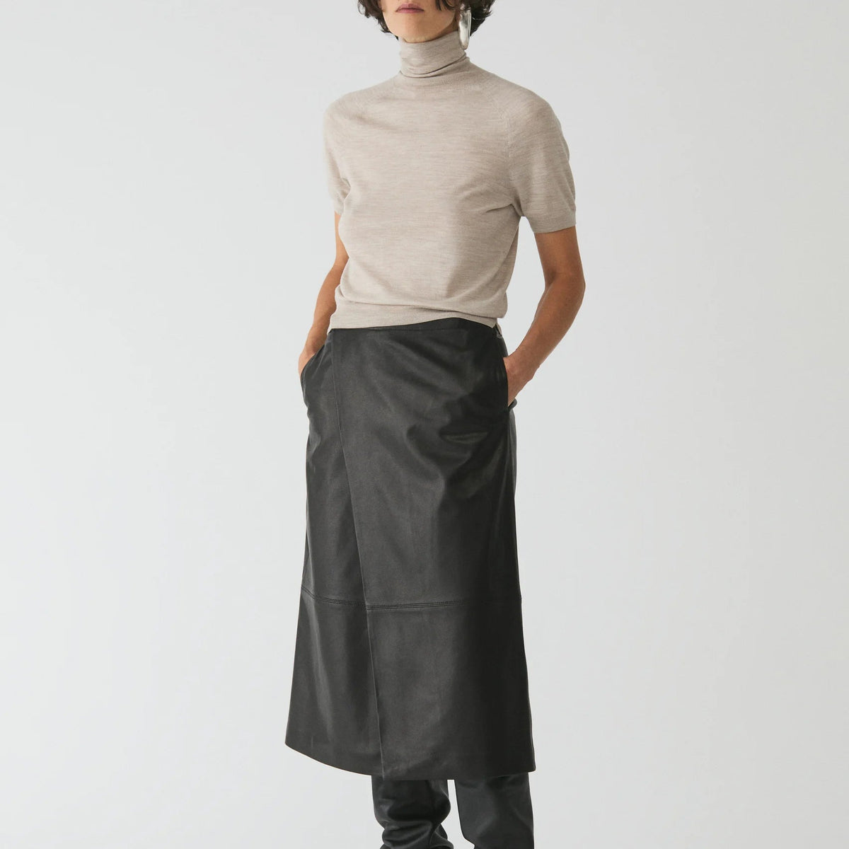 THE LISTENER Top
