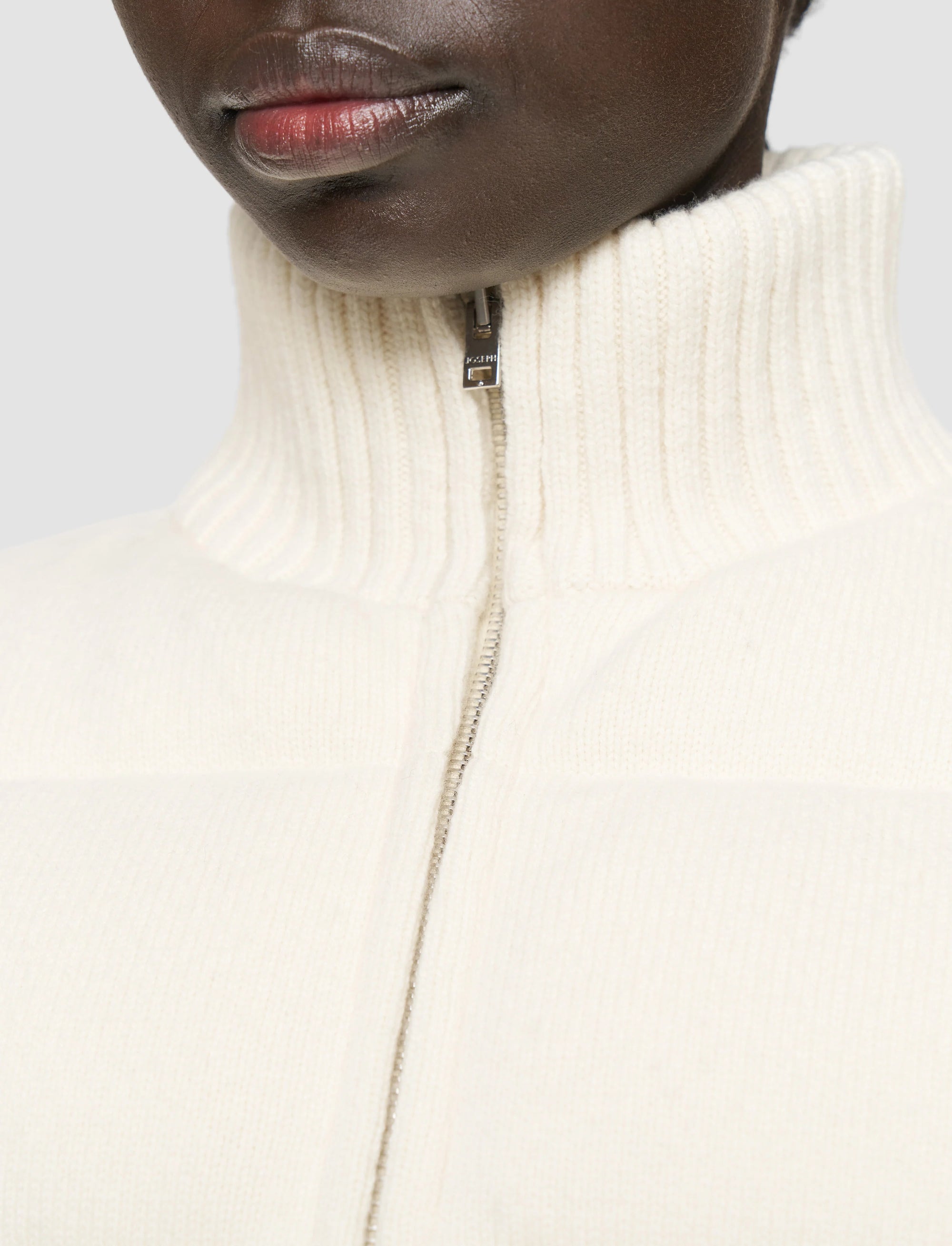 Knitted Down パファー ジレ